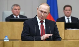 Le président russe Vladimir Poutine s'adresse à la chambre basse du parlement russe, la Douma, lors du débat sur sa réforme constitutionnelle, le 10 mars 2020 à Moscou