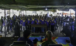 Les accusés de la tentative de coup d'Etat assistent au verdict du procès à la prison de Ndolo à Kinshasa, le 13 septembre 2024 en RDC