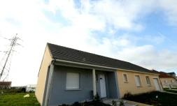 La maison des parents d'Omar Ismaïl Mostefaï, un des assaillants du Bataclan, le 15 novembre 2015 à Romilly-sur-Seine