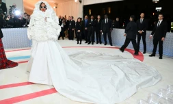 La superstar de la pop Rihanna au gala du Met à New York le 1er mai 2023.