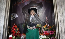 La statue de San Simon dans le village de San Andres Itzapa, le 6 février 2019 au Guatemala