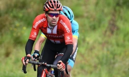 Le Néerlandais Tom Dumoulin lors de la 2e étape du Critérium du Dauphiné, le 10 juin 2019 à Craponne-sur-Arzon (Haute-Loire)