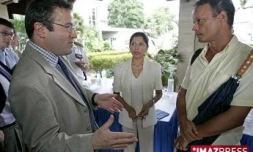 Lors de la précédente visite de Martin Hirsh à La Réunion en février 2008