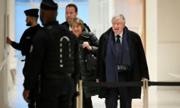 L'ex-PDG de France Telecom, Didier Lombard, arrive au tribunal de grande instance de Paris, pour le verdict du procès pour "harcèlement moral", le 20 décembre 2019