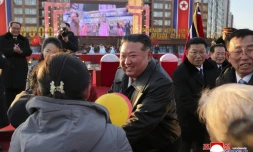 Le dirigeant nord-coréen Kim Jong Un inaugure un quartier résidentiel à Pyongyang, le 16 février 2026