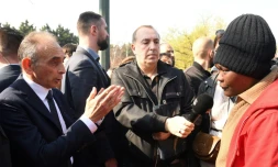 Eric Zemmour, candidat à l'élection présidentielle, visite un camp de toxicomanes Porte de la Villette à Paris, le 25 mars 2022