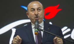 Le Premier ministre turc  Mevlut Cavusoglu en visite au salon international du tourisme le 8 mars 2017 à Berlin