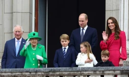 Apparition surprise de la reine Elizabeth au balcon du palais de Buckingham, au dernier jour de son jubilé de platine le 5 juin 2022