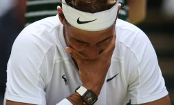 L'Espagnol Rafael Nadal pendant son quart de finale de Wimbledon contre l'Américain Tayor Fritz le 6 juillet 2022 à Londres