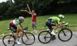 L'Italien Fabio Aru derrière le Colombien Rigoberto Uran entre Nantua et Chambéry lors de la 9e étape du Tour, le 9 juillet 2017