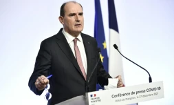 Le Premier ministre Jean Castex annonce les nouvelles mesures de restriction sanitaires lors d'une conférence de presse, lundi 27 décembre à l'hôtel de Matignon, Paris