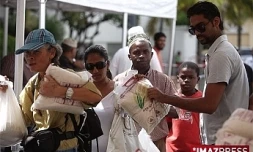 Distribution de colis alimentaires