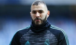 L'attaquant du Real Madrid Karim Benzema à l'échauffement, avant un match de Liga contre le Celta Vigo au stade Bernabeu, le 18 octobre 2018
