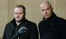 Arnaud Rousseau (droite), président de la FNSEA et Arnaud Gaillot, président des Jeunes agriculteurs le 22 janvier 2024 à Paris lors d'une déclaration à la presse