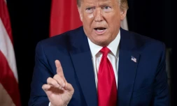 Le président américain Donald Trump répond aux questions des journalistes en marge de l'Assemblée générale de l'ONU, le 23 septembre 2019 au siÚge de l'organisation à New York