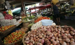 Légumes au petit marché (photo d'archives)