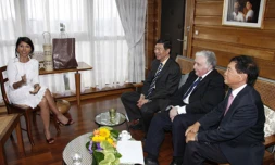 Nassimah Dindar a rencontré ce mardi 5 avril Wu JianMin (photo DR)