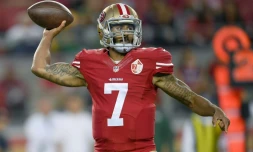 Colin Kaepernick, meneur de jeu des San Francisco 49ers, le 26 août 2016 à Santa Clara en Californie