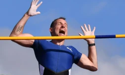 Le perchiste Renaud Lavillenie lors de l'Envol Trophée de Pierre-Bénite, le 5 juin 2021