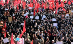 Manifestation le 4 janvier 2016 à Téhéran contre l'exécution de Nimr al-Nimr en Arabie