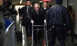 Harvey Weinstein à son arrivée au tribunal d'Etat de Manhattan le 16 janvier 2020, lors de la sélection des jurés