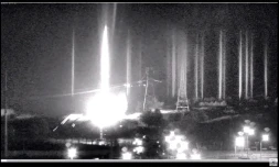 Une capture d'écran d'une vidéo de l'Autorité nucléaire de Zaporijjia le 5 mars 2022 montrant de multiples explosions aprÚs un bombardement par les forces russes