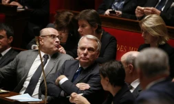 Jean-Marc Ayrault lors des questions au gouvernement le 6 avril 2016 à l'Assemblée nationale à Paris