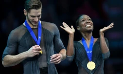 Vanessa James et Morgan Ciprès savourent leur triomphe aux Championnats d'Europe de patinage artistique, le 24 janvier 2019 à Minsk