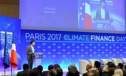 Le ministre de l'Ecologie  Nicolas Hulot s'adresse aux entreprises et acteurs mondiaux de la finance à Paris le 11 décembre 2017, au ministère des Fiances