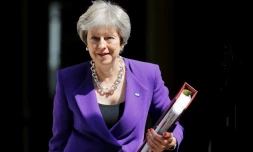La Première ministre britannique Theresa May sort du 10 Downing Street, le 4 juillet 2018 à Londres
