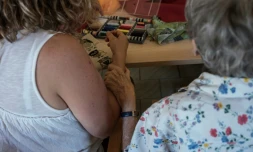 Dans une unité gériatrique de l'hôpital de la Croix-Rousse à Lyon, le 24 mai 2017