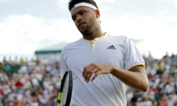 Le Français Jo-Wilfried Tsonga face à l'Américain Sam Querrey au 3e tour à Wimbledon, le 7 juillet 2017