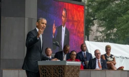 Barack Obama lors de l'inauguration du musée de l'histoire afro-américaine le 24 septembre 2016 à Washington