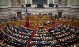 Le Premier ministre grec Kyriakos Mitsotakis devant le Parlement à Athènes, le 5 mars 2025