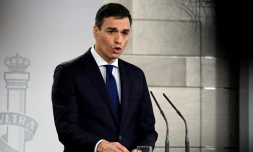 Le socialiste espagnol Pedro Sanchez, arrivé au pouvoir après la chute du conservateur Mariano Rajoy, a présenté mercredi un nouveau gouvernement pro-européen et majoritairement féminin le 6 juin 2018