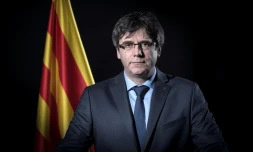Carles Puigdemont devant un drapeau de Catalogne le 7 février 2018 à Bruxelles