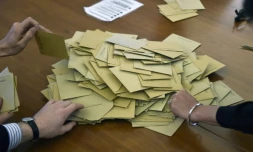 Dans un bureau de vote de Toulouse, le 23 avril 2017