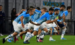 Les joueurs de Marseille accélèrent leur échauffement avant d'affronter Rennes, lors du dernier match de L1 au Velodrome, le 29 septembre 2019