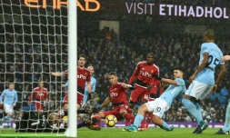 L'attaquant argentin de Manchester City marque lors du match à domicile face à Watford en 22e journée du championnat d'Angleterre le 2 janvier 2018
