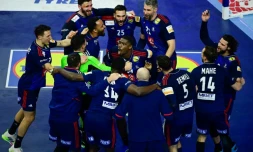 La joie des Français champions d'Europe de handball, vainqueurs du Danemark en finale, le 28 janvier 2024 à Cologne
