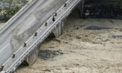 La montée des eaux aprÚs les intempéries dans les Alpes-Maritimes à Saint-Martin-Vésubie le 3 octobre 2020