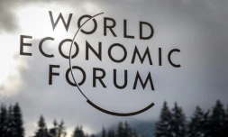 Le logo du Forum économique mondial, le 23 janvier 2018 à Davos, en Suisse