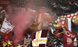 Des supporters de l'AS Rome lors d'un match de Ligue des champions contre Liverpool, le 10 avril 2018 à Rome