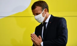 Le président Emmanuel Macron à l'arrivée de la 17e étape du Tour de France, à Méribel, le 16 septembre 2020