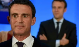Manuel Valls (g) et Emmanuel Macron, le 20 mai 2016 Ă Privas