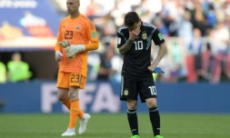 L'attaquant vedette de l'Argentine Lionel Messi après avoir manqué un penalty contre l'Islande lors du Mondial, le 16 juin 2018 à Moscou