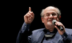 L'écrivain britannique Salman Rushdie au Havre, dans le nord-ouest de la France, le 13 septembre 2016