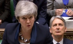 Capture d'une vidéo transmise par le parlement britannique montrant la Première ministre Theresa May s'exprimant devant les députés le 26 février 2019