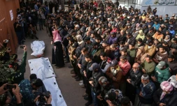 La Défense civile de Gaza annonce que des frappes israéliennes ont fait 12 morts