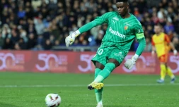 Le capitaine Brice Samba et le RC Lens restent sur un match nul en Ligue 1 contre Montpellier à La Mosson, le 8 décembre 2023